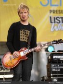 one-republic-drew-brown-one-republic-performs-on-abcs-good-morning-america-summer-concert-series-july-11-2008-0t33db.jpg